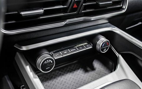 Geely Coolray I, 2022 год, 1 750 000 рублей, 20 фотография