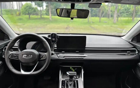 Geely Emgrand, 2022 год, 1 200 000 рублей, 17 фотография