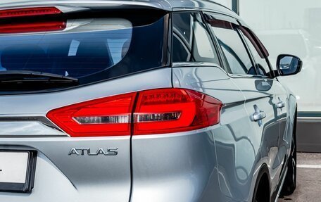 Geely Atlas I, 2018 год, 1 300 000 рублей, 11 фотография