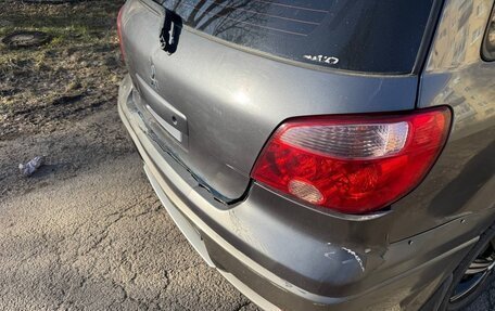 Mitsubishi Outlander III рестайлинг 3, 2006 год, 305 000 рублей, 9 фотография