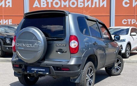 Chevrolet Niva I рестайлинг, 2012 год, 550 000 рублей, 5 фотография