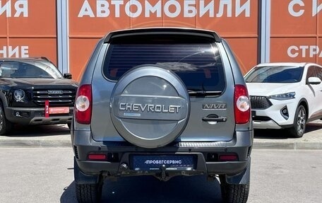 Chevrolet Niva I рестайлинг, 2012 год, 550 000 рублей, 6 фотография
