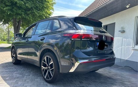 Volkswagen Tiguan II, 2025 год, 3 600 000 рублей, 3 фотография