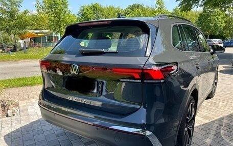 Volkswagen Tiguan II, 2025 год, 3 600 000 рублей, 4 фотография