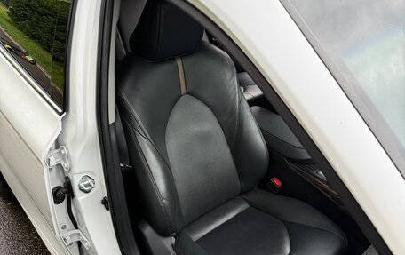 Toyota Camry, 2019 год, 2 650 000 рублей, 8 фотография