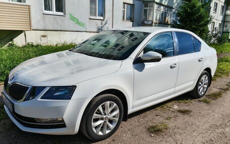Skoda Octavia, 2018 год, 1 300 000 рублей, 8 фотография