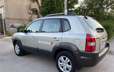 Hyundai Tucson III, 2006 год, 850 000 рублей, 4 фотография