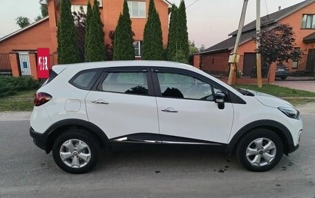 Renault Kaptur I рестайлинг, 2019 год, 1 330 000 рублей, 4 фотография