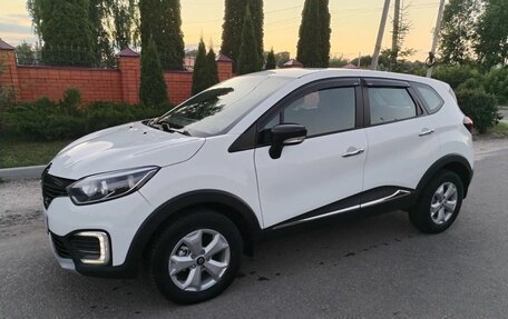 Renault Kaptur I рестайлинг, 2019 год, 1 330 000 рублей, 8 фотография