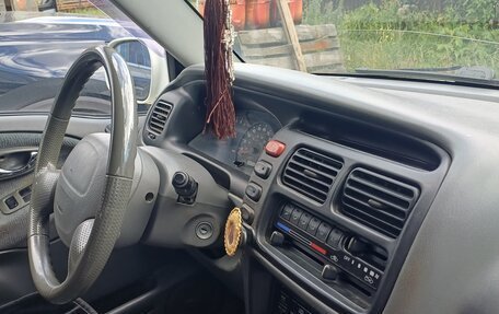 Suzuki XL7, 2001 год, 550 000 рублей, 4 фотография