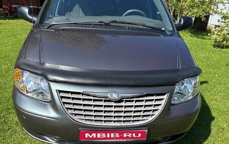 Chrysler Voyager IV, 2002 год, 350 000 рублей, 1 фотография
