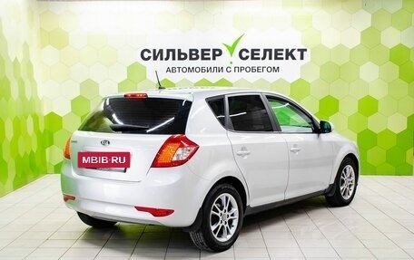 KIA cee'd I рестайлинг, 2011 год, 700 000 рублей, 2 фотография
