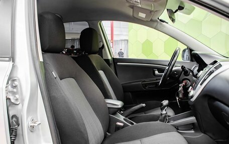 KIA cee'd I рестайлинг, 2011 год, 700 000 рублей, 11 фотография
