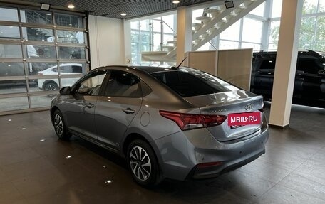 Hyundai Solaris II рестайлинг, 2018 год, 1 275 000 рублей, 5 фотография