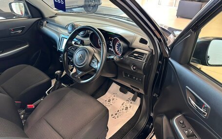 Suzuki Swift V, 2018 год, 1 379 000 рублей, 10 фотография