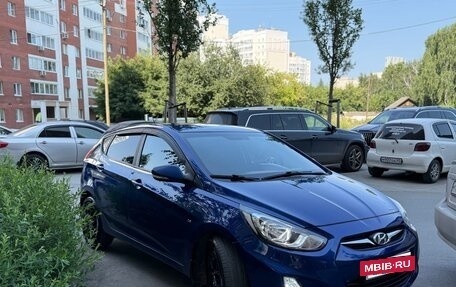 Hyundai Solaris II рестайлинг, 2014 год, 830 000 рублей, 28 фотография