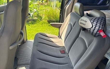 Chrysler Voyager IV, 2002 год, 350 000 рублей, 7 фотография