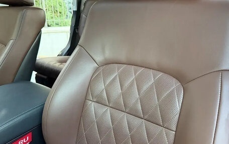Toyota Land Cruiser 200, 2017 год, 5 710 000 рублей, 8 фотография
