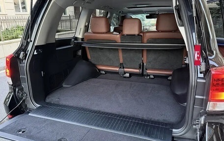 Toyota Land Cruiser 200, 2017 год, 5 710 000 рублей, 14 фотография