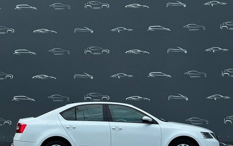 Skoda Octavia, 2018 год, 998 600 рублей, 10 фотография