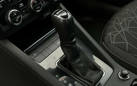 Skoda Octavia, 2018 год, 998 600 рублей, 14 фотография