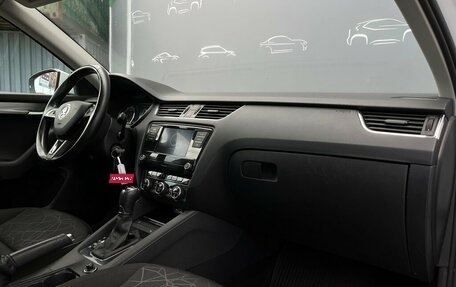 Skoda Octavia, 2018 год, 998 600 рублей, 7 фотография