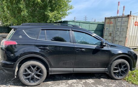 Toyota RAV4, 2019 год, 2 750 000 рублей, 3 фотография