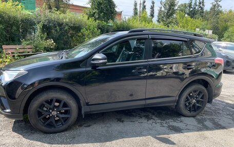 Toyota RAV4, 2019 год, 2 750 000 рублей, 4 фотография