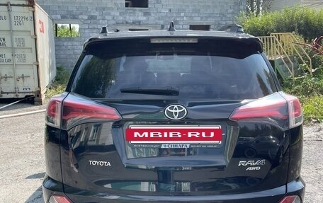 Toyota RAV4, 2019 год, 2 750 000 рублей, 2 фотография