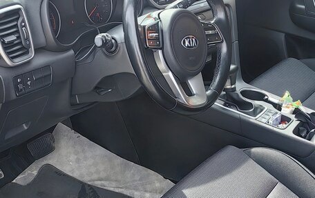 KIA Sportage IV рестайлинг, 2020 год, 2 099 000 рублей, 5 фотография