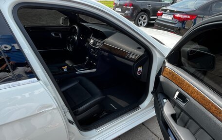Mercedes-Benz E-Класс, 2011 год, 1 395 000 рублей, 11 фотография