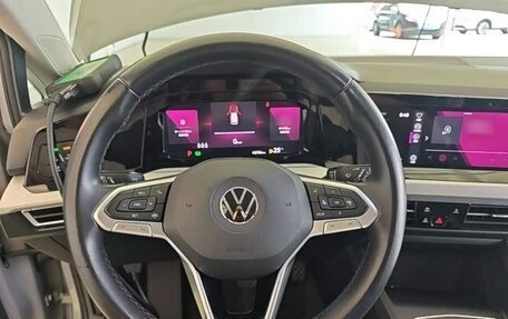 Volkswagen Golf VIII, 2023 год, 1 512 000 рублей, 10 фотография