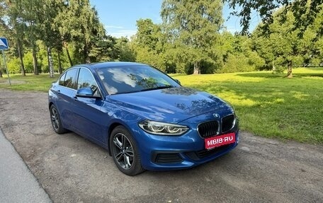 BMW 1 серия, 2020 год, 2 450 000 рублей, 1 фотография