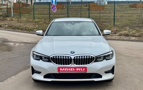 BMW 3 серия, 2019 год, 2 750 000 рублей, 3 фотография
