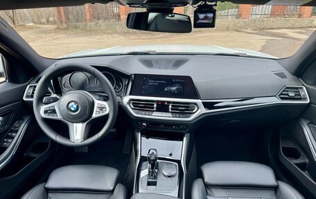 BMW 3 серия, 2019 год, 2 750 000 рублей, 31 фотография