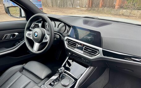 BMW 3 серия, 2019 год, 2 750 000 рублей, 30 фотография