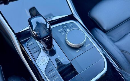 BMW 3 серия, 2019 год, 2 750 000 рублей, 34 фотография