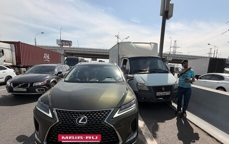 Lexus RX IV рестайлинг, 2019 год, 5 500 000 рублей, 3 фотография