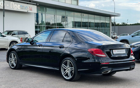 Mercedes-Benz E-Класс, 2019 год, 3 099 000 рублей, 8 фотография