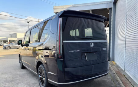 Honda Stepwgn, 2023 год, 2 298 000 рублей, 5 фотография