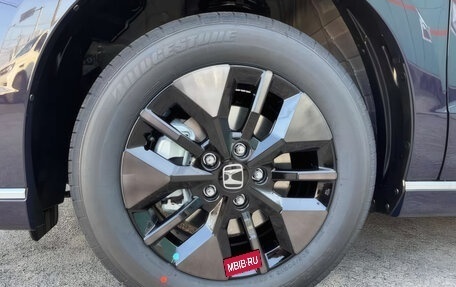 Honda Stepwgn, 2023 год, 2 298 000 рублей, 3 фотография