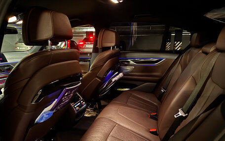 BMW 7 серия, 2018 год, 3 740 000 рублей, 6 фотография