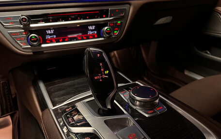 BMW 7 серия, 2018 год, 3 740 000 рублей, 7 фотография