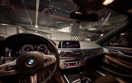BMW 7 серия, 2018 год, 3 740 000 рублей, 8 фотография