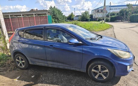 Hyundai Solaris II рестайлинг, 2011 год, 500 000 рублей, 5 фотография
