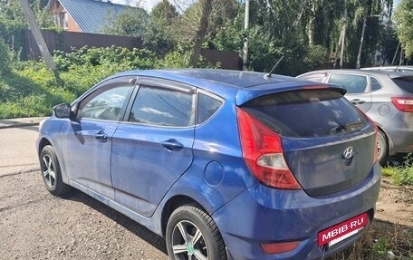 Hyundai Solaris II рестайлинг, 2011 год, 500 000 рублей, 6 фотография
