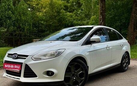 Ford Focus III, 2011 год, 820 000 рублей, 2 фотография