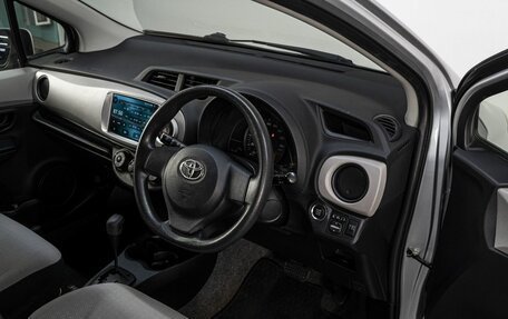 Toyota Vitz, 2011 год, 799 000 рублей, 10 фотография