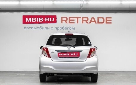 Toyota Vitz, 2011 год, 799 000 рублей, 7 фотография