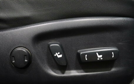 Toyota Prius, 2013 год, 1 182 000 рублей, 15 фотография